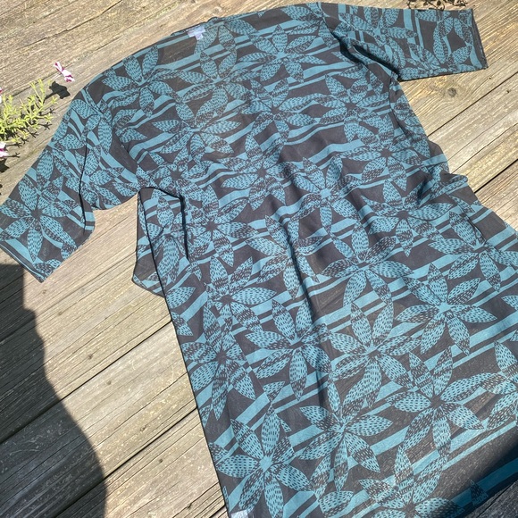 Lularoe Shirley Kimono cover up green black semi-sheer tropical floral sz Medium - Picture 9 of 10